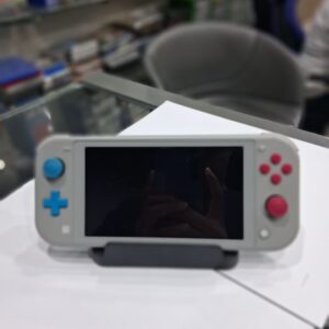 Nintendo Switch Lite - Pokemon Used