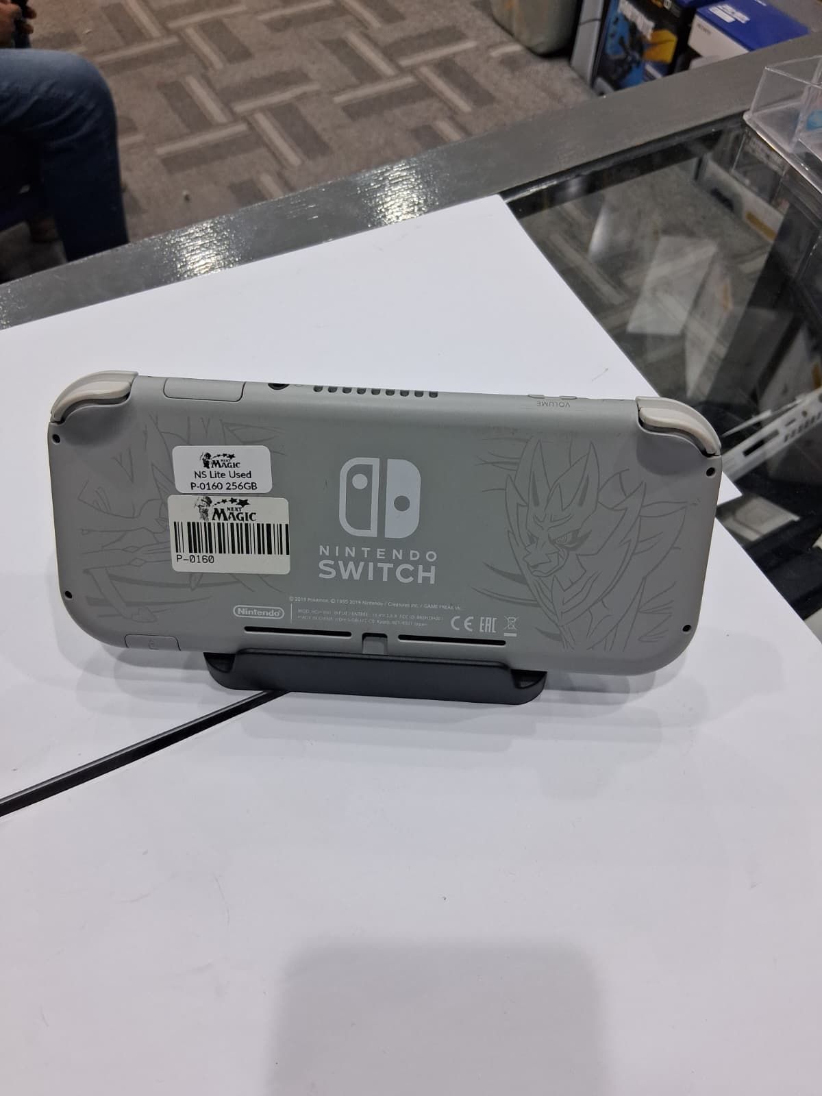 Nintendo Switch Lite - Pokemon (Used) - Image 3
