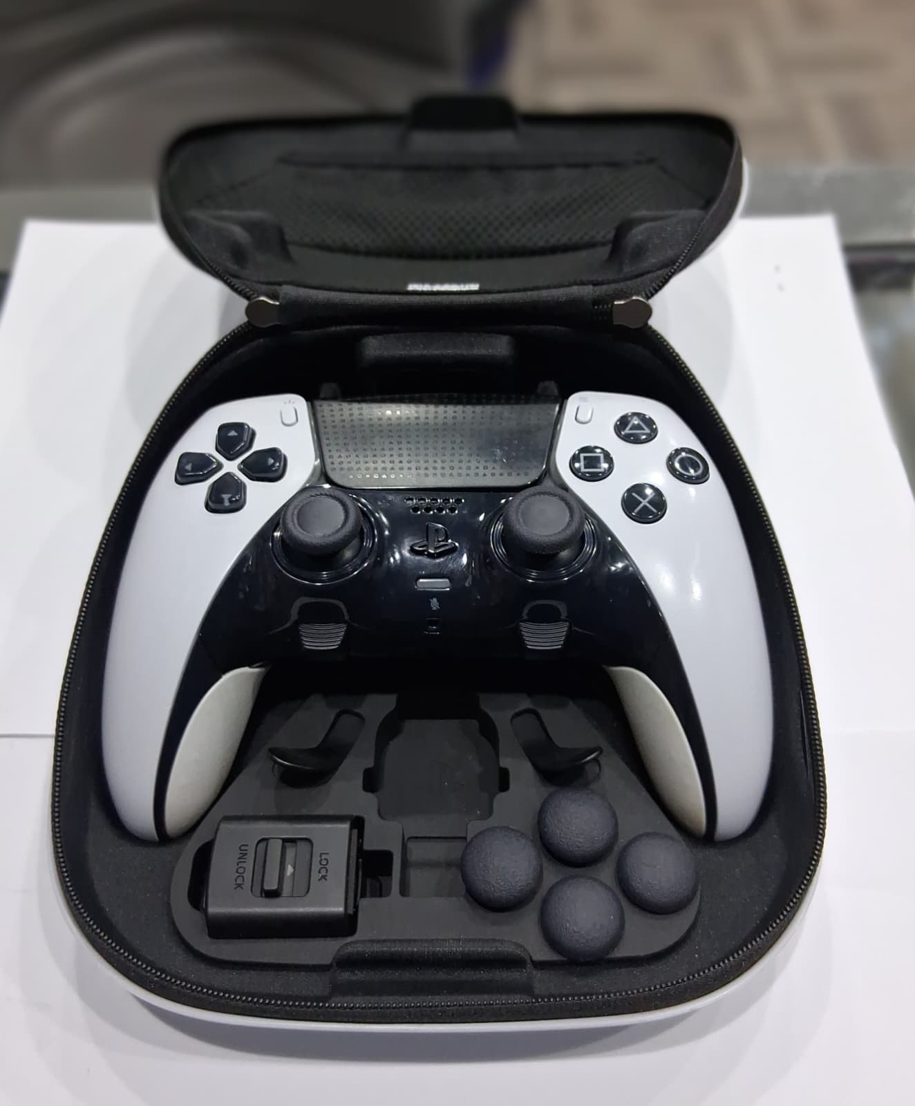 DualSense Edge® Wireless Controller - White (Used) - Image 5