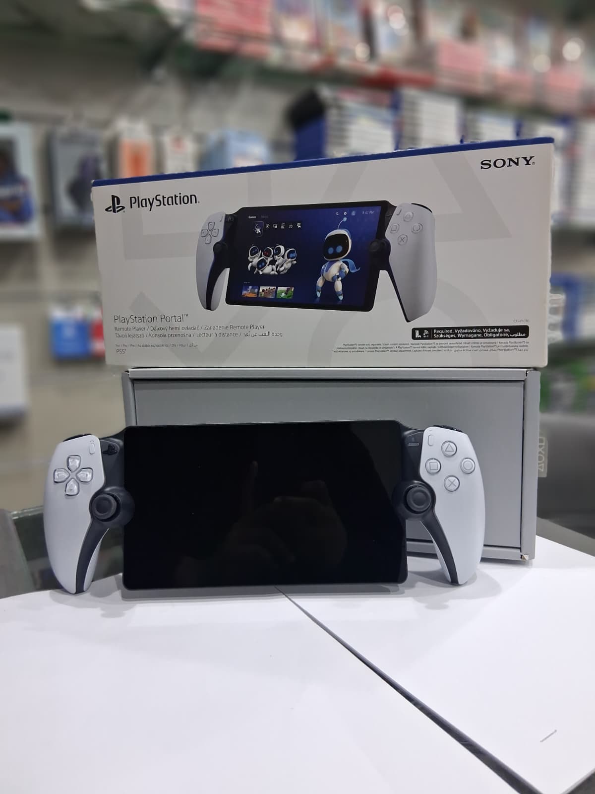 PlayStation Portalâ„¢ Remote Player (White) Used
