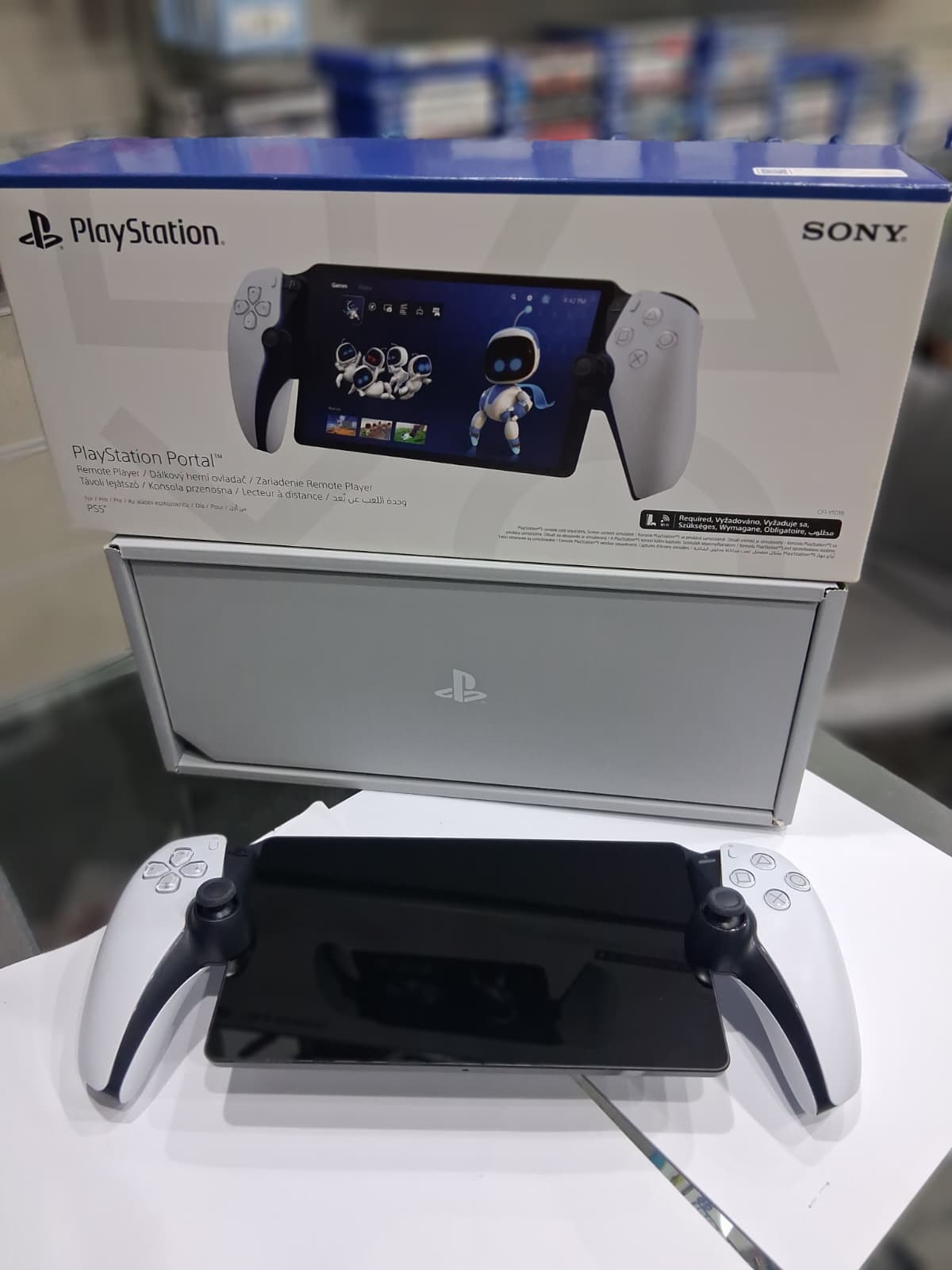 PlayStation Portalâ„¢ Remote Player - White (Used) - Image 2